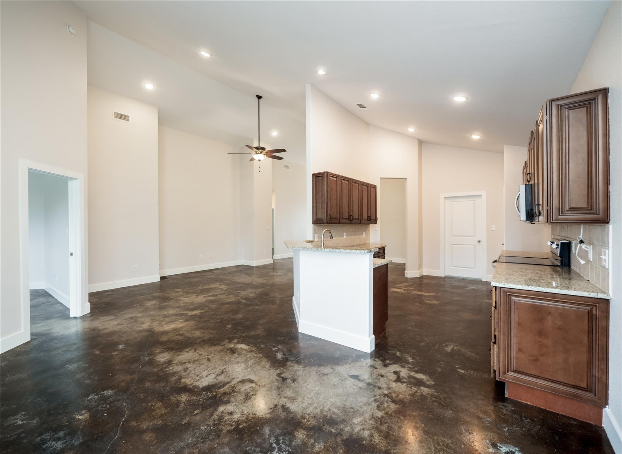 93 Primrose LN
