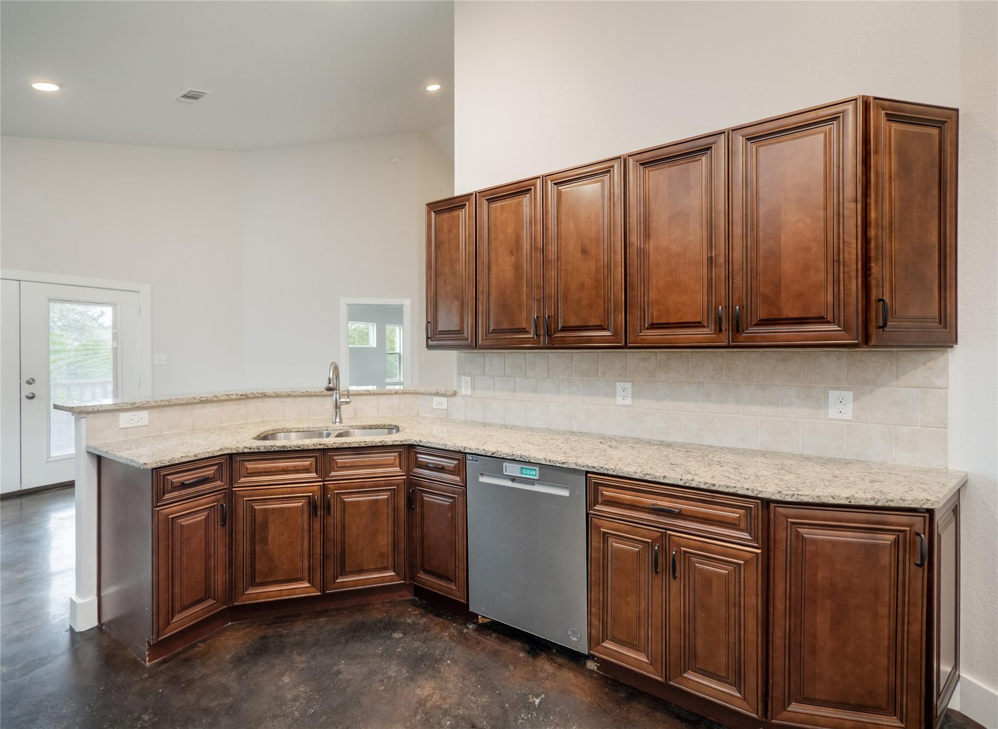 93 Primrose LN