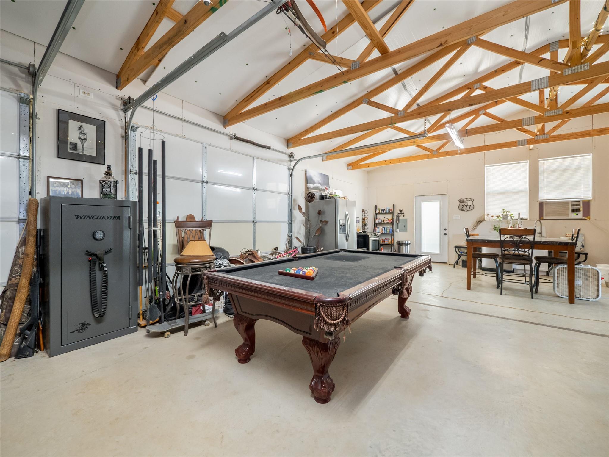 251 Fairview DR
