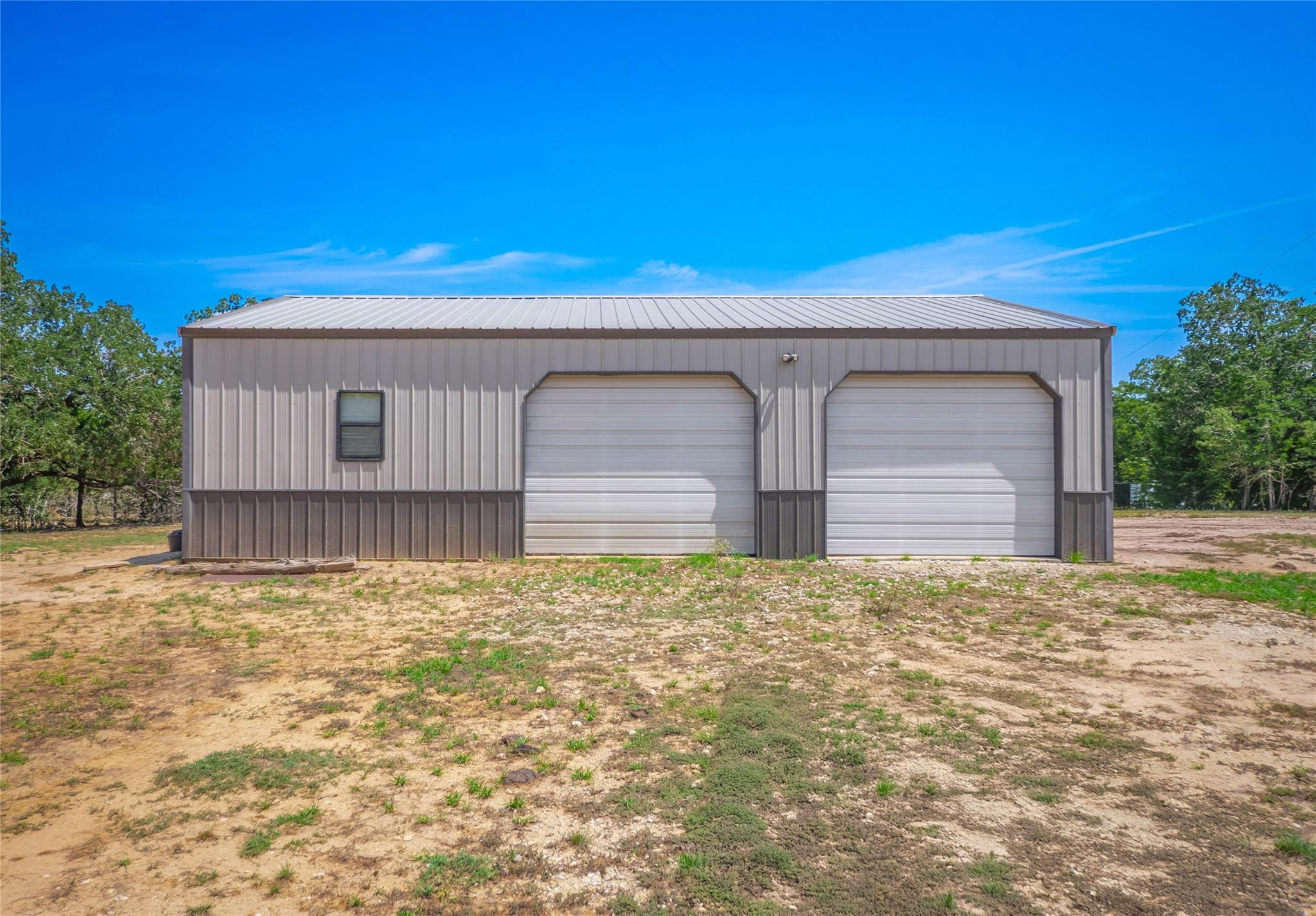 251 Fairview DR