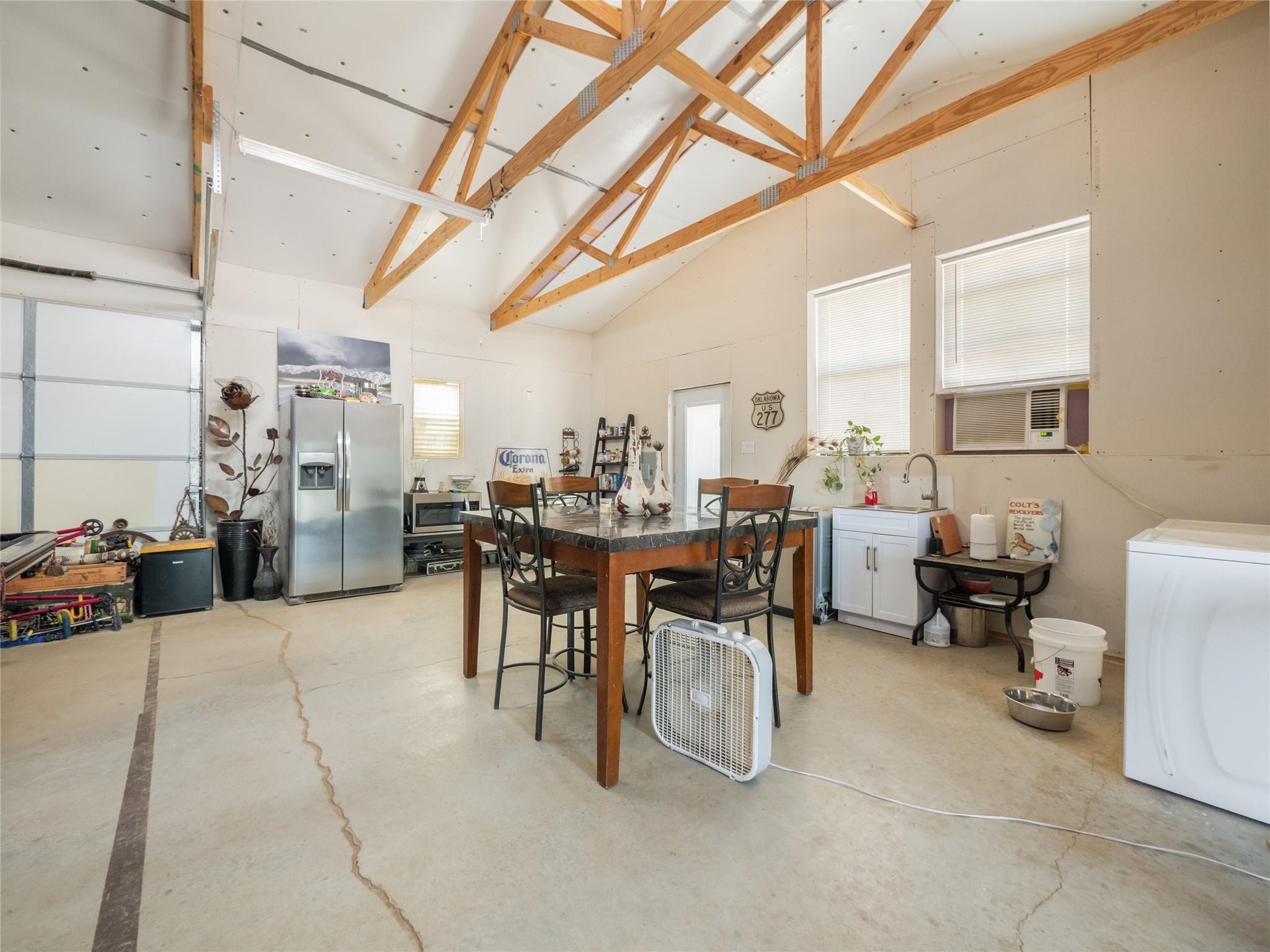 251 Fairview DR