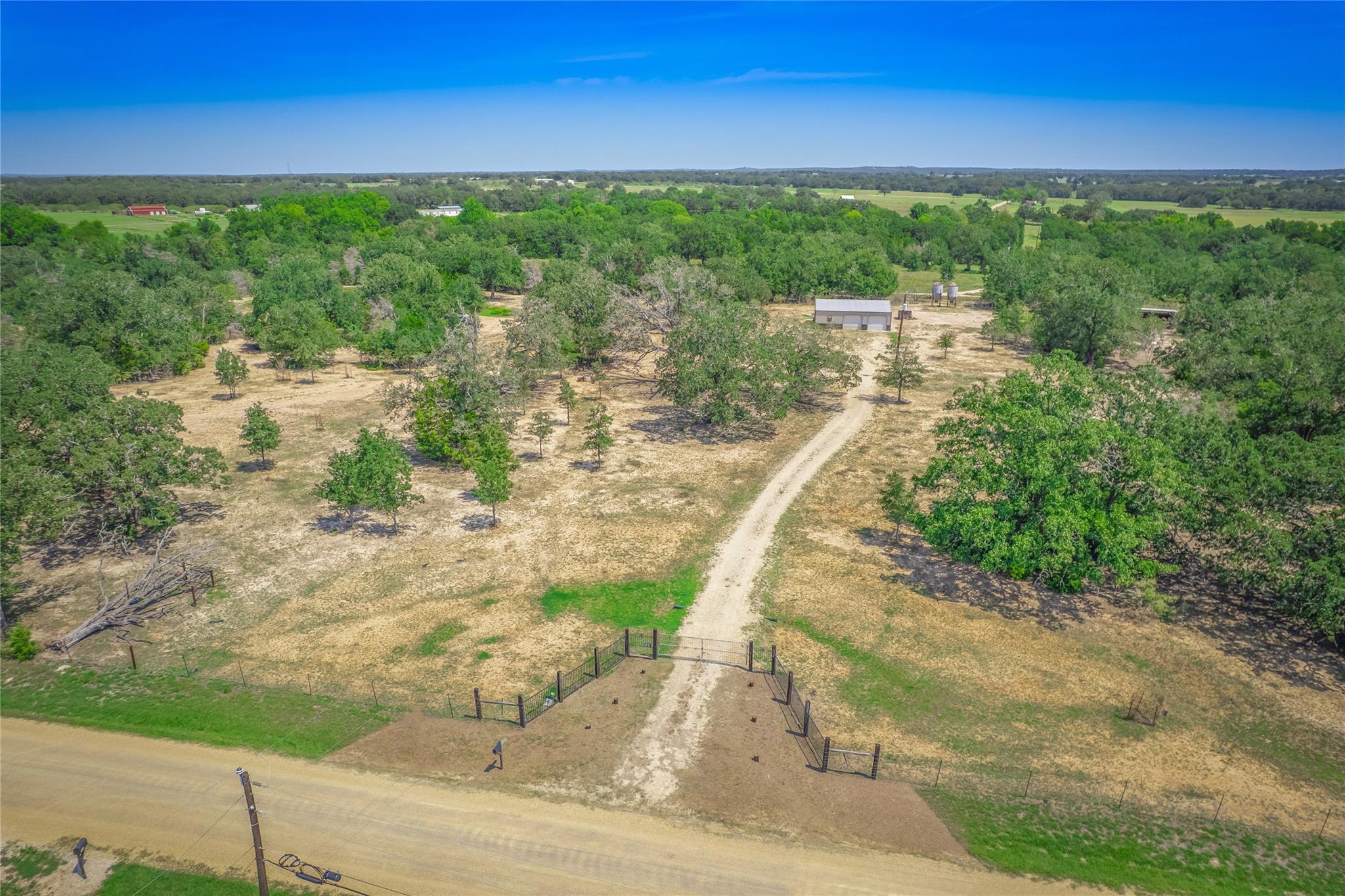 251 Fairview DR
