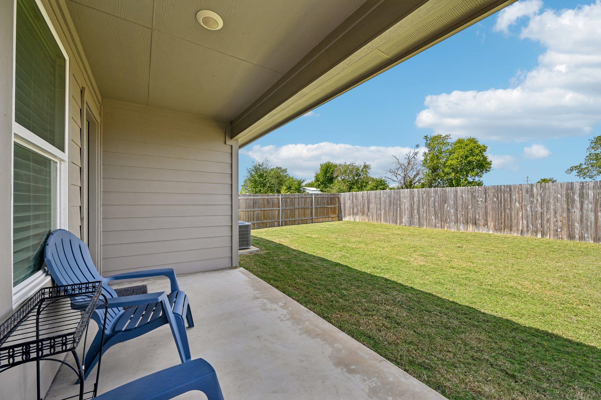343 Andover LN