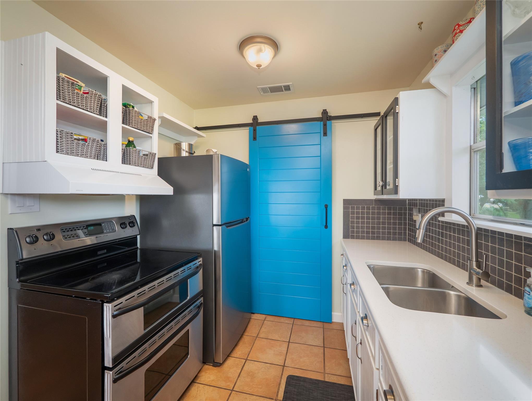 331 Grandview DR