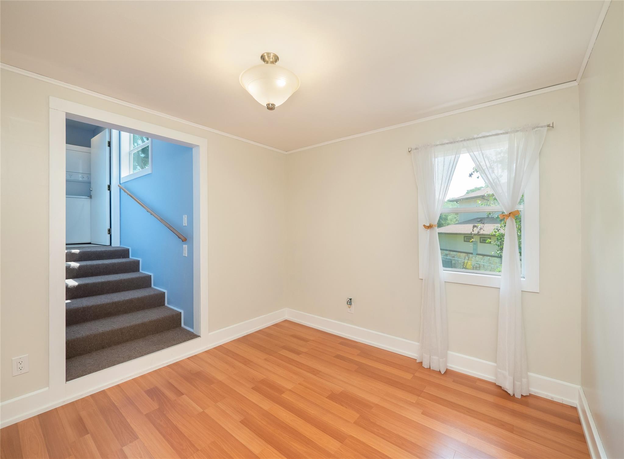 331 Grandview DR