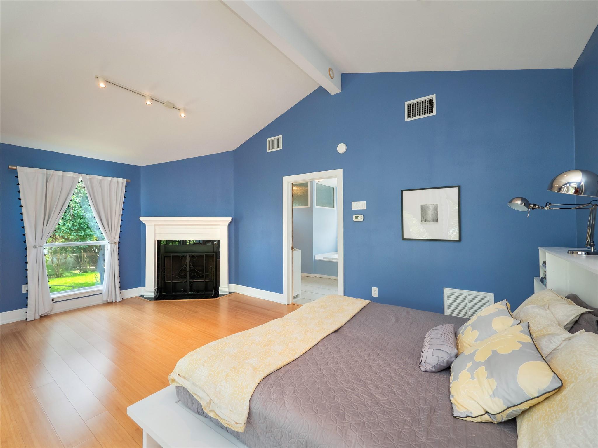 331 Grandview DR