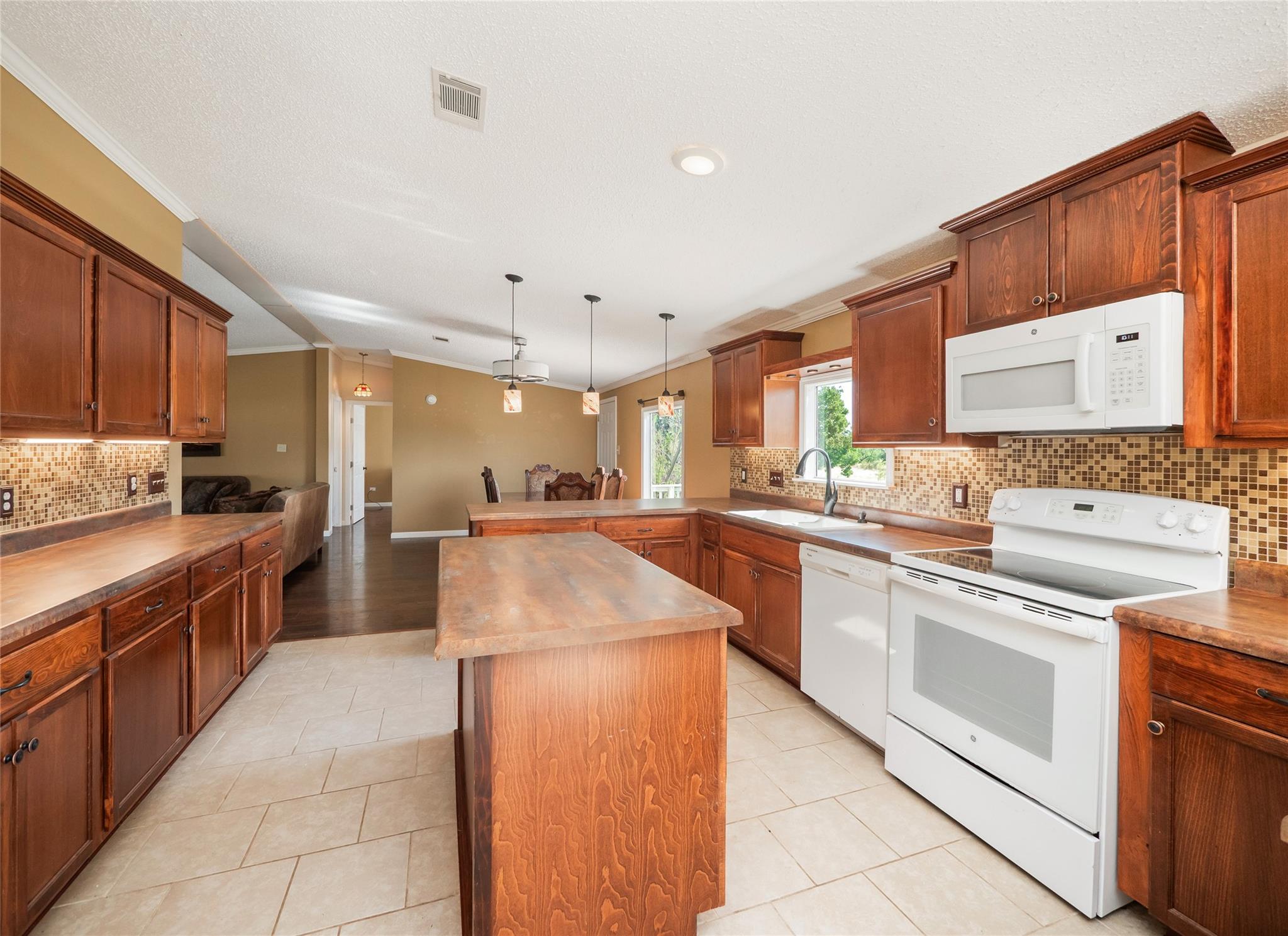 9405 W Ranch Road 1431