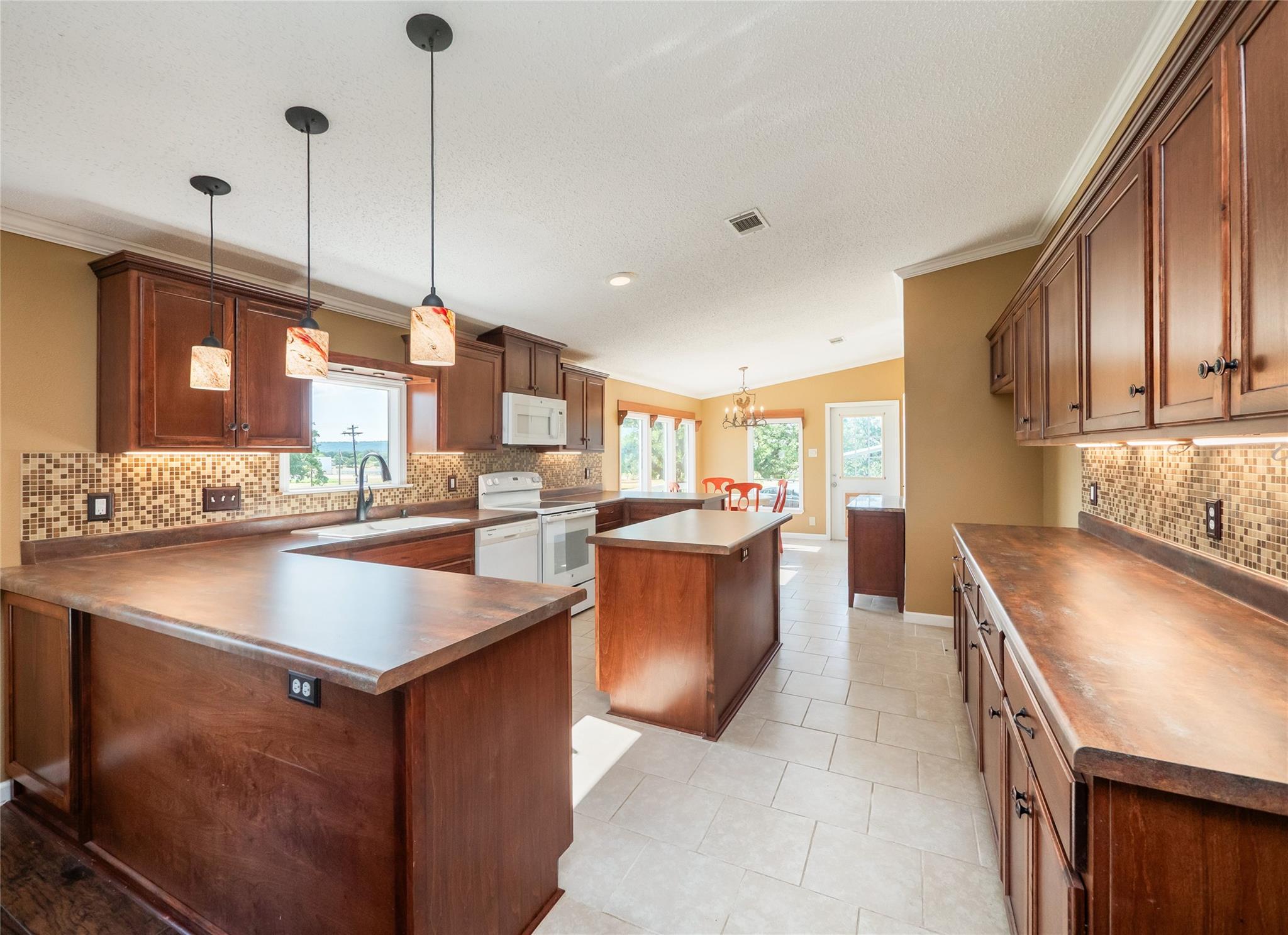 9405 W Ranch Road 1431