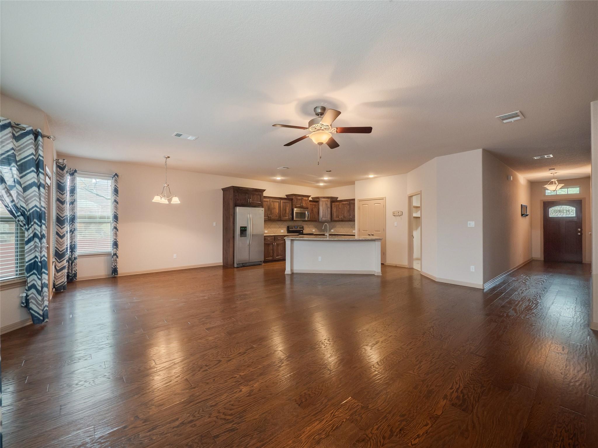 621 Algerita DR