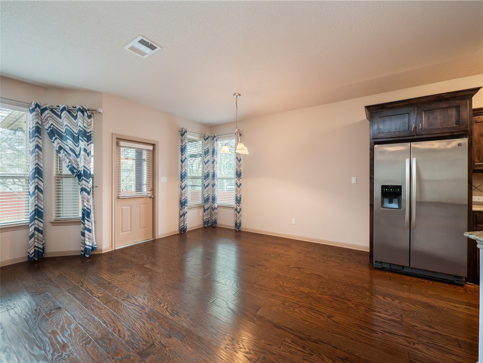 621 Algerita DR