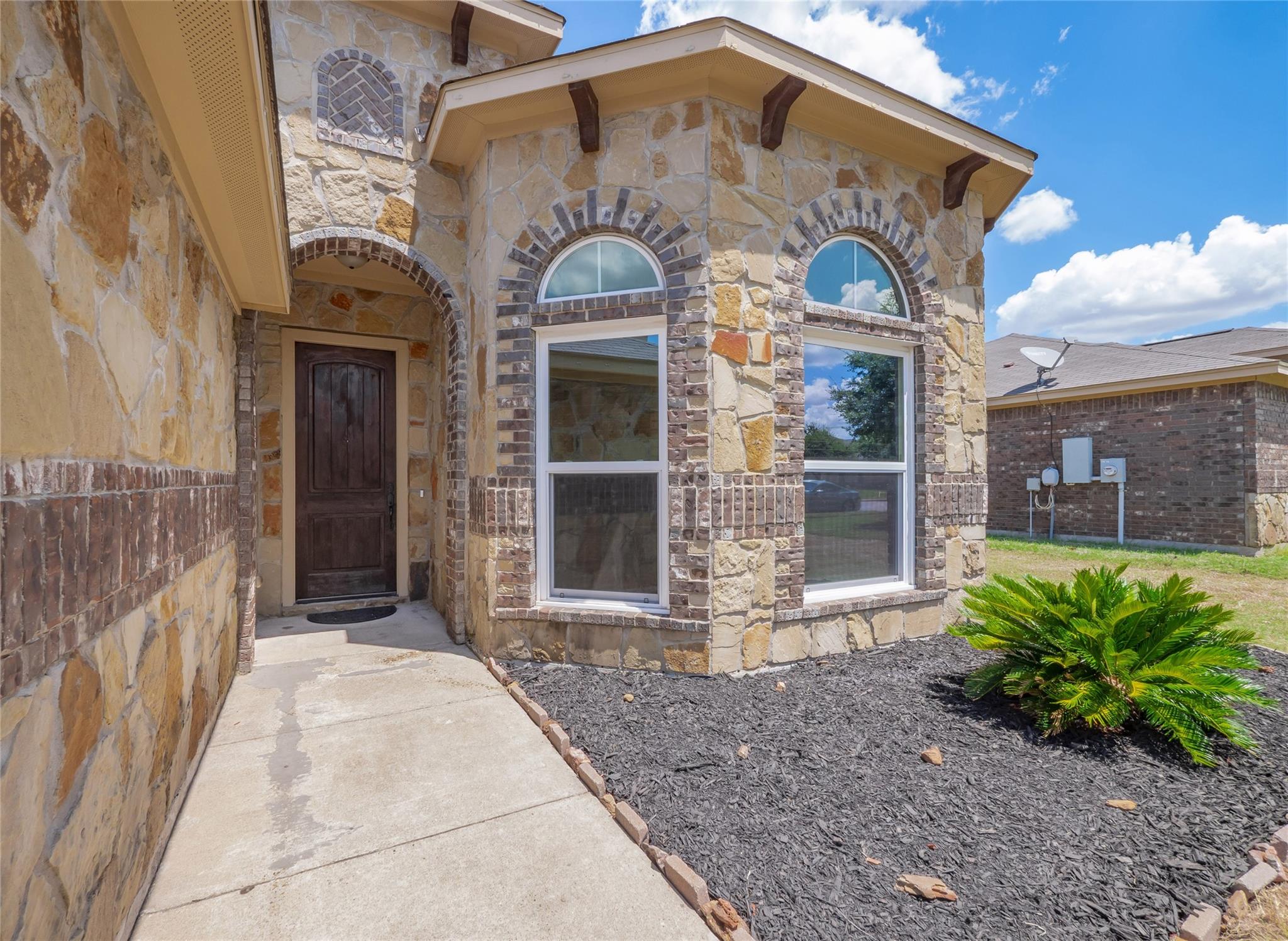 206 Swenson DR