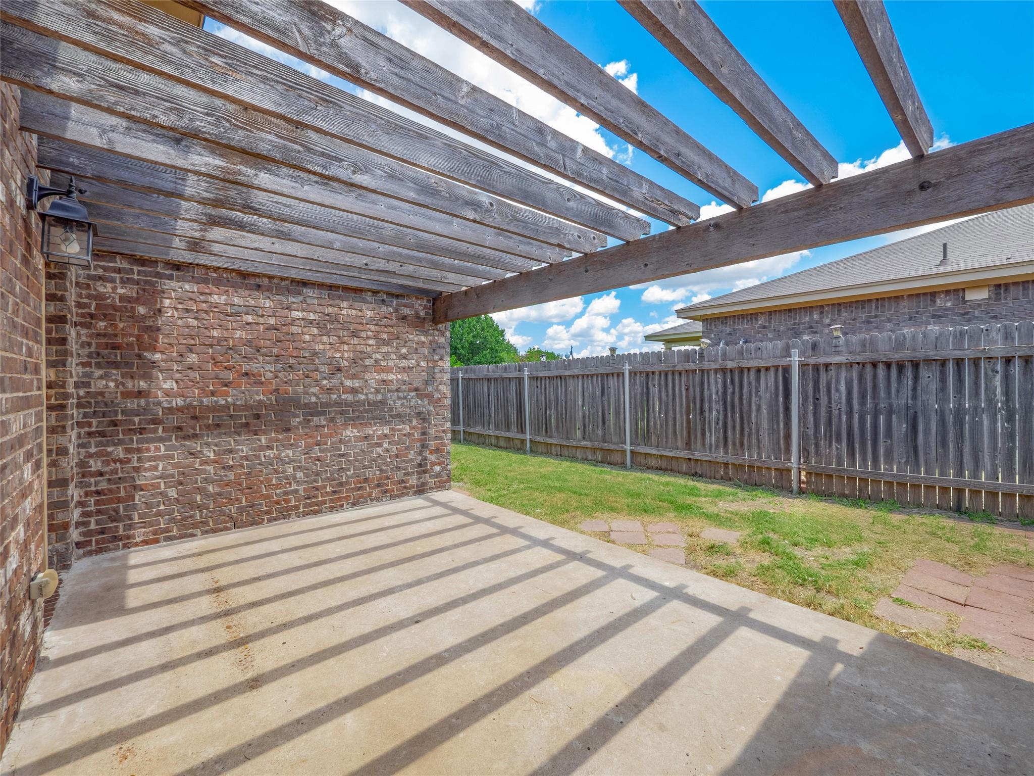 206 Swenson DR