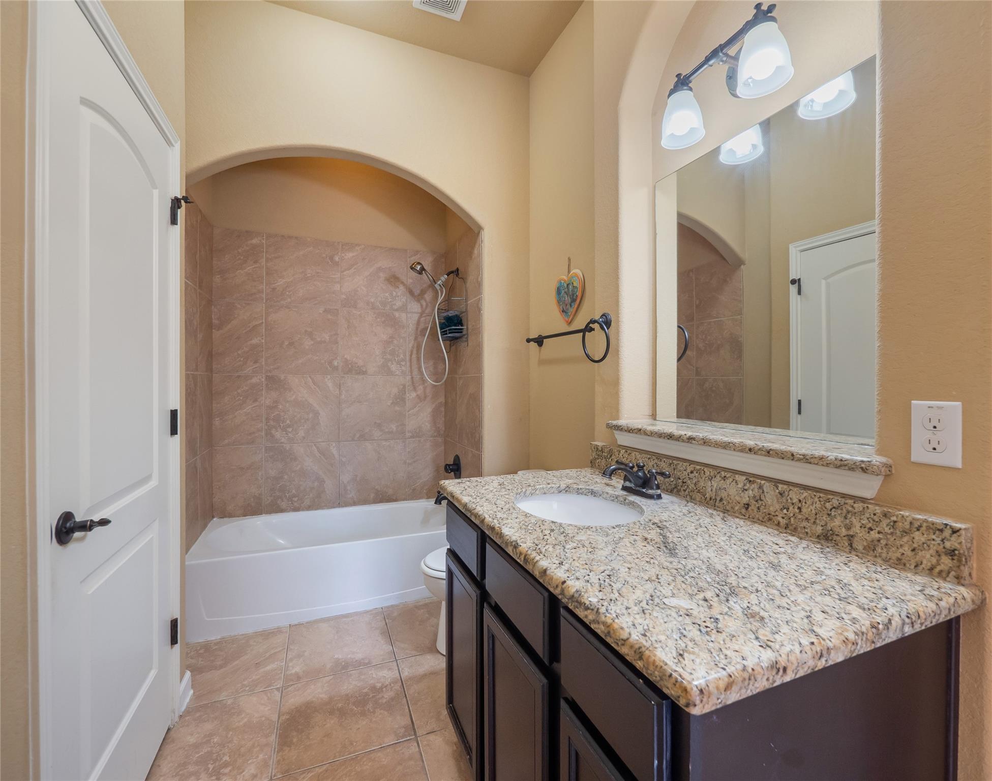 206 Swenson DR