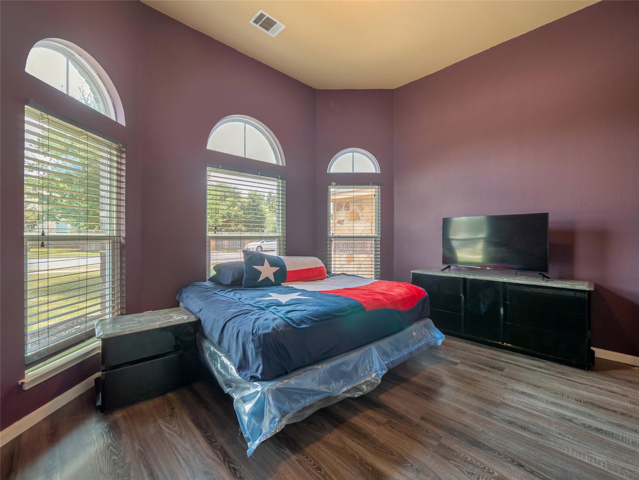 206 Swenson DR