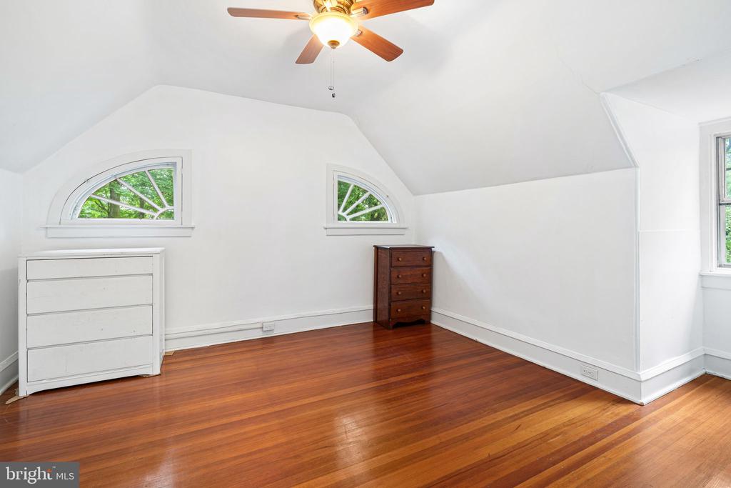 230 Church Rd