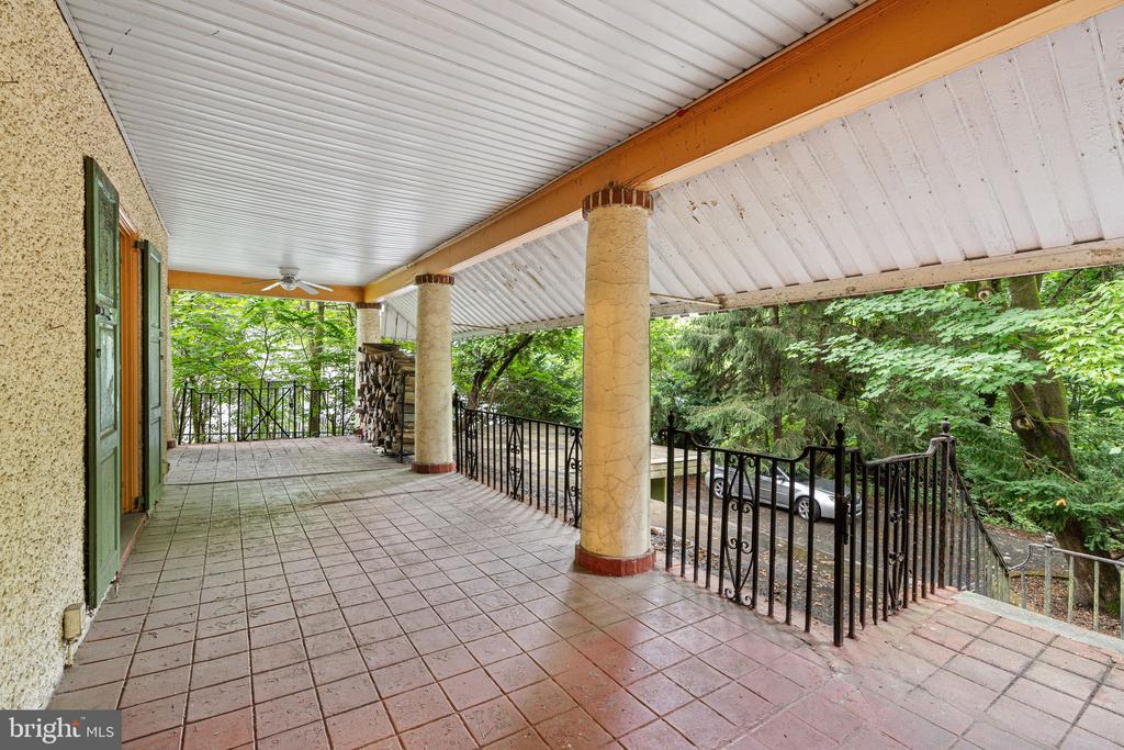 230 Church Rd
