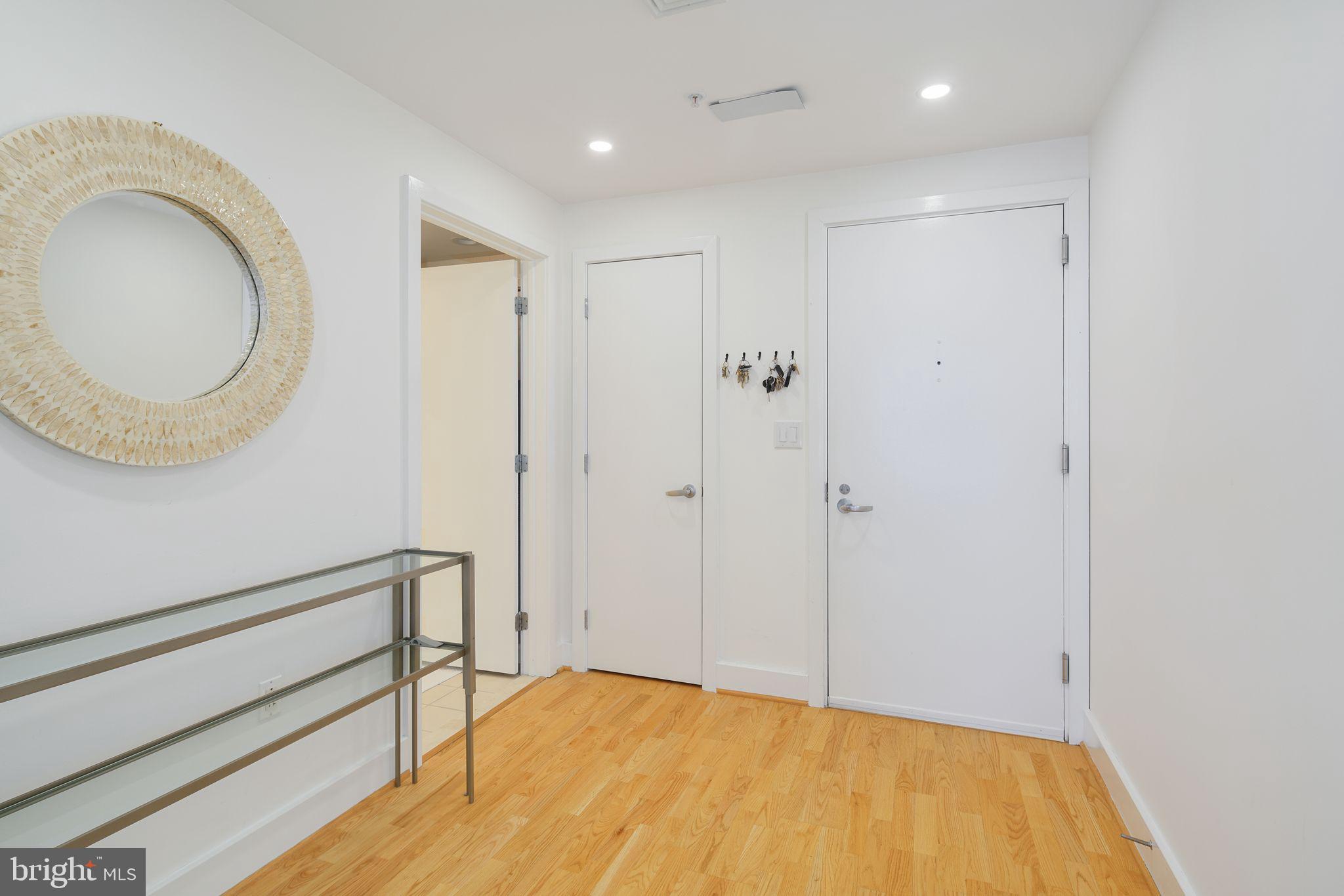 717 S Columbus Blvd #1108