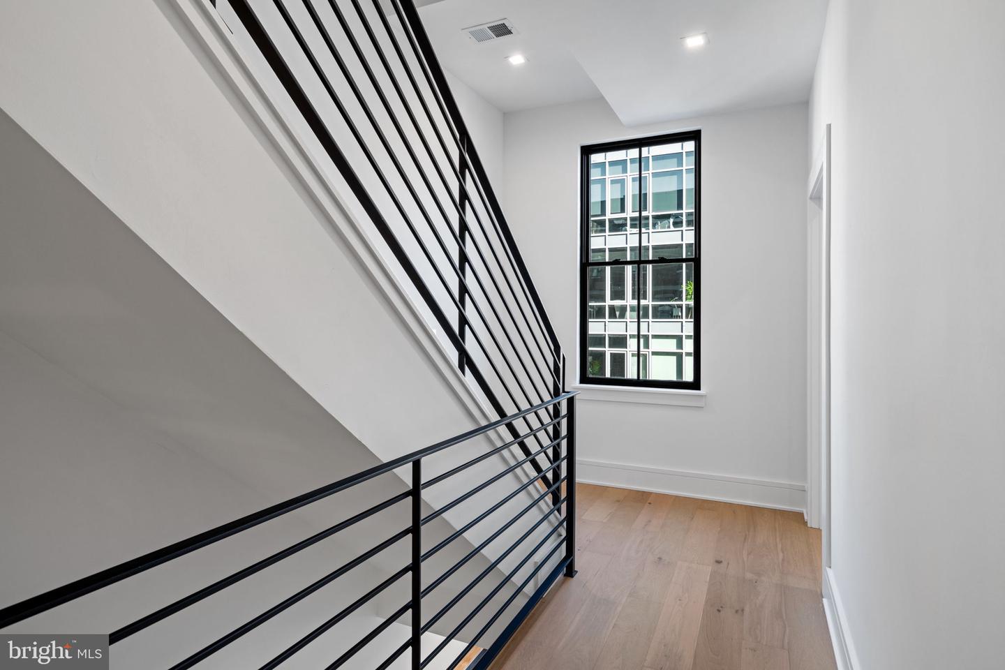 244 N 2nd St