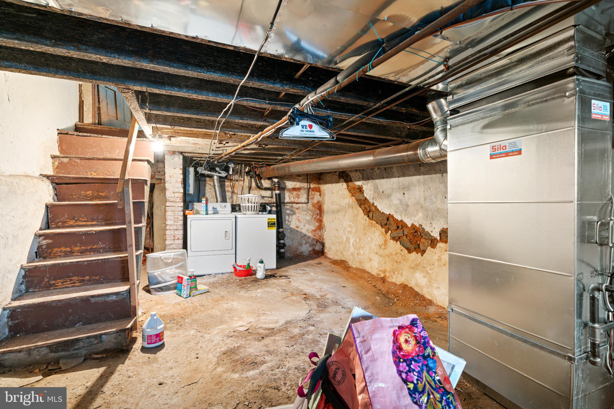 862 N STILLMAN STREET