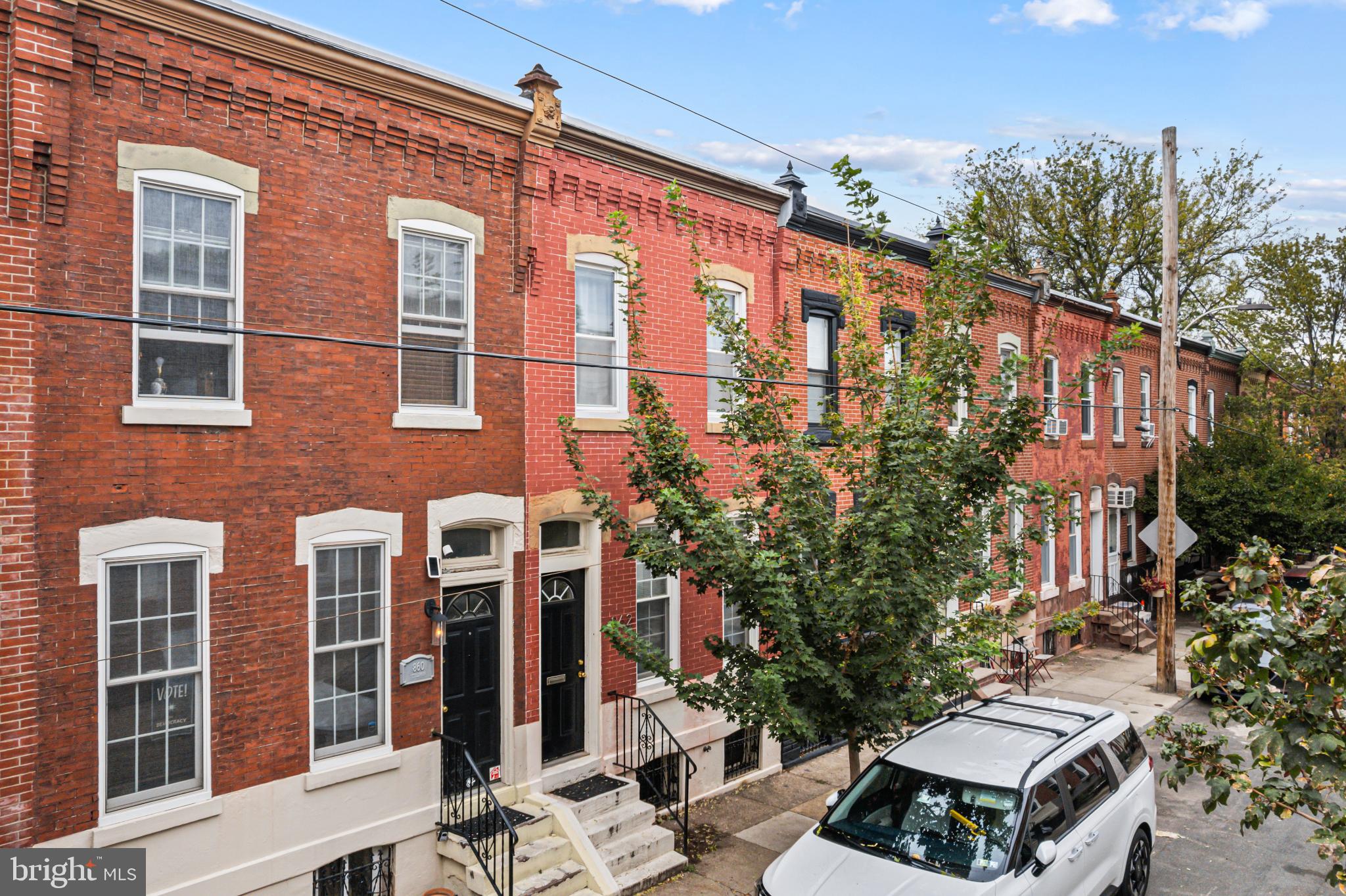 862 N STILLMAN STREET