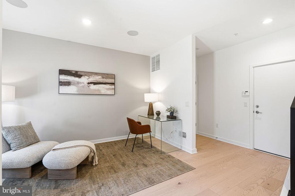 3022 VICE ADMIRAL WAY Unit: 22D
