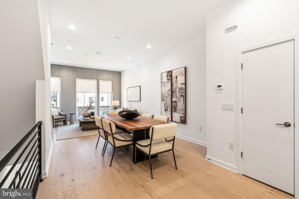 3022 VICE ADMIRAL WAY Unit: 22D