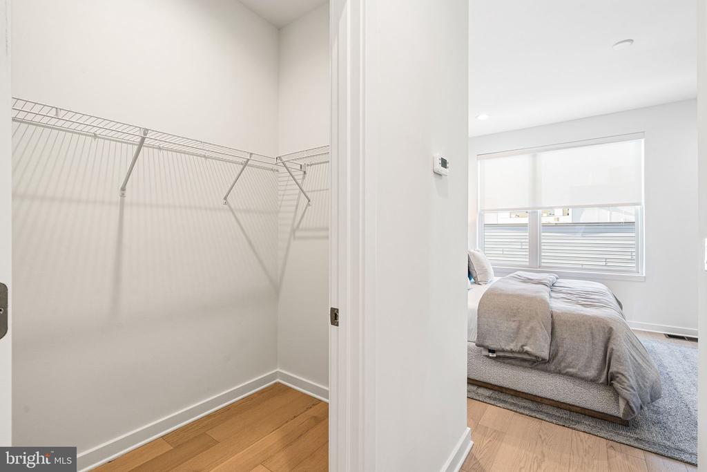 3022 VICE ADMIRAL WAY Unit: 22D