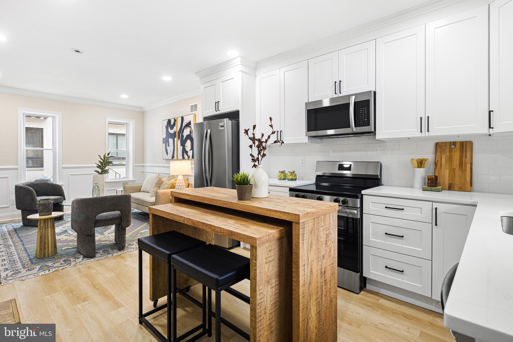 1542 S BAMBREY STREET