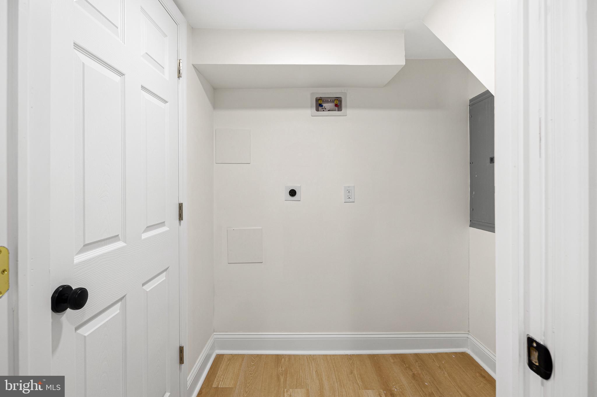 1542 S BAMBREY STREET