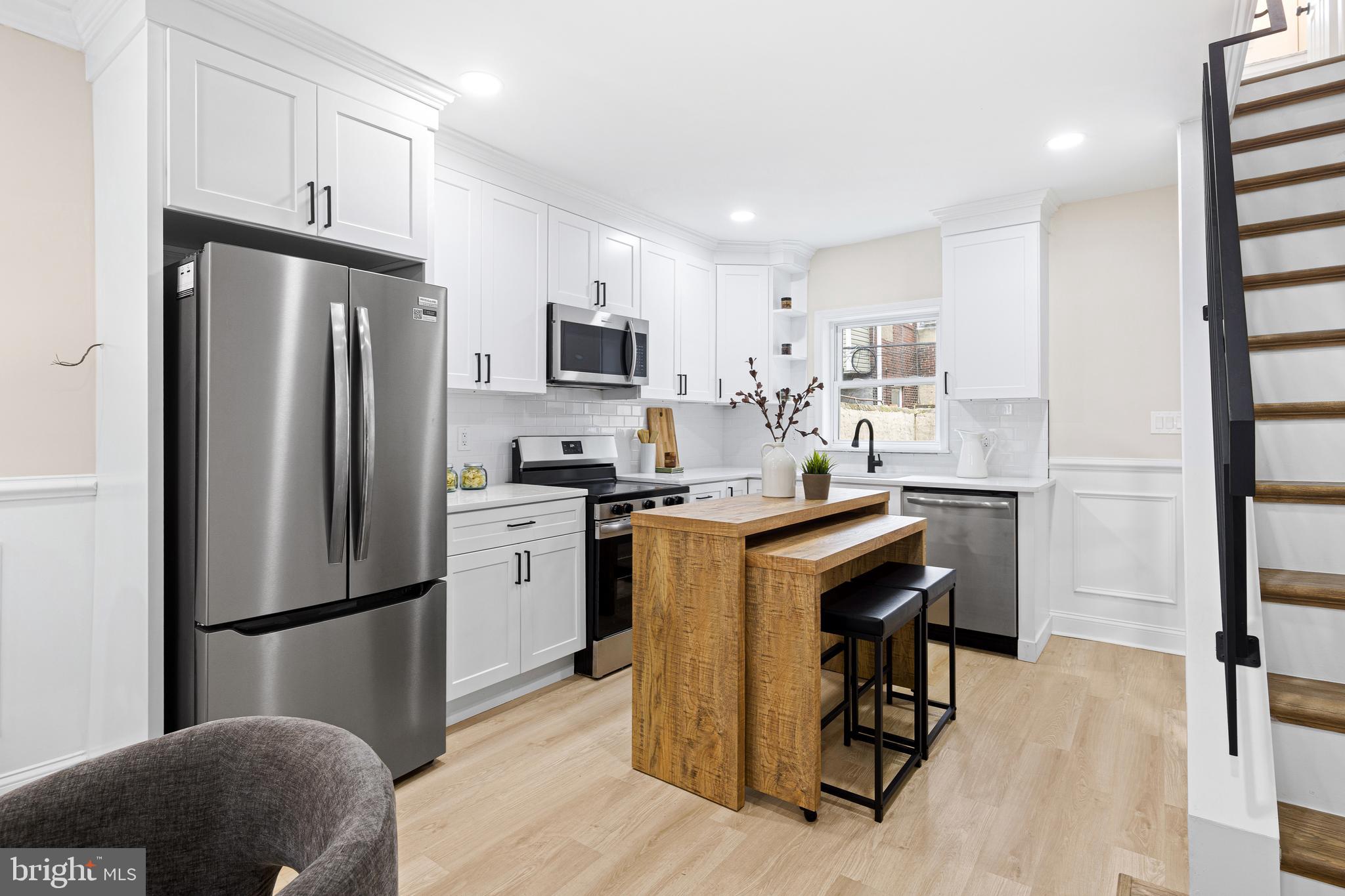 1542 S BAMBREY STREET