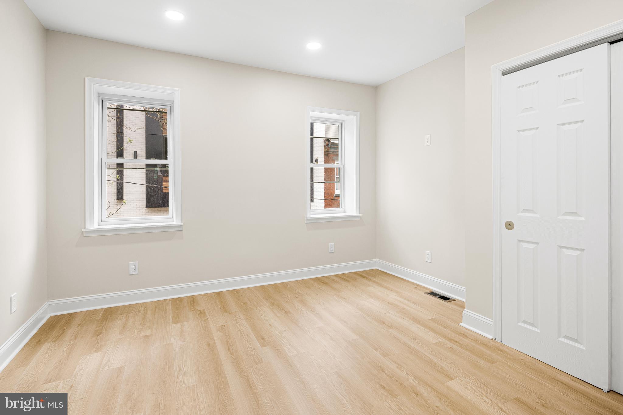 1542 S BAMBREY STREET