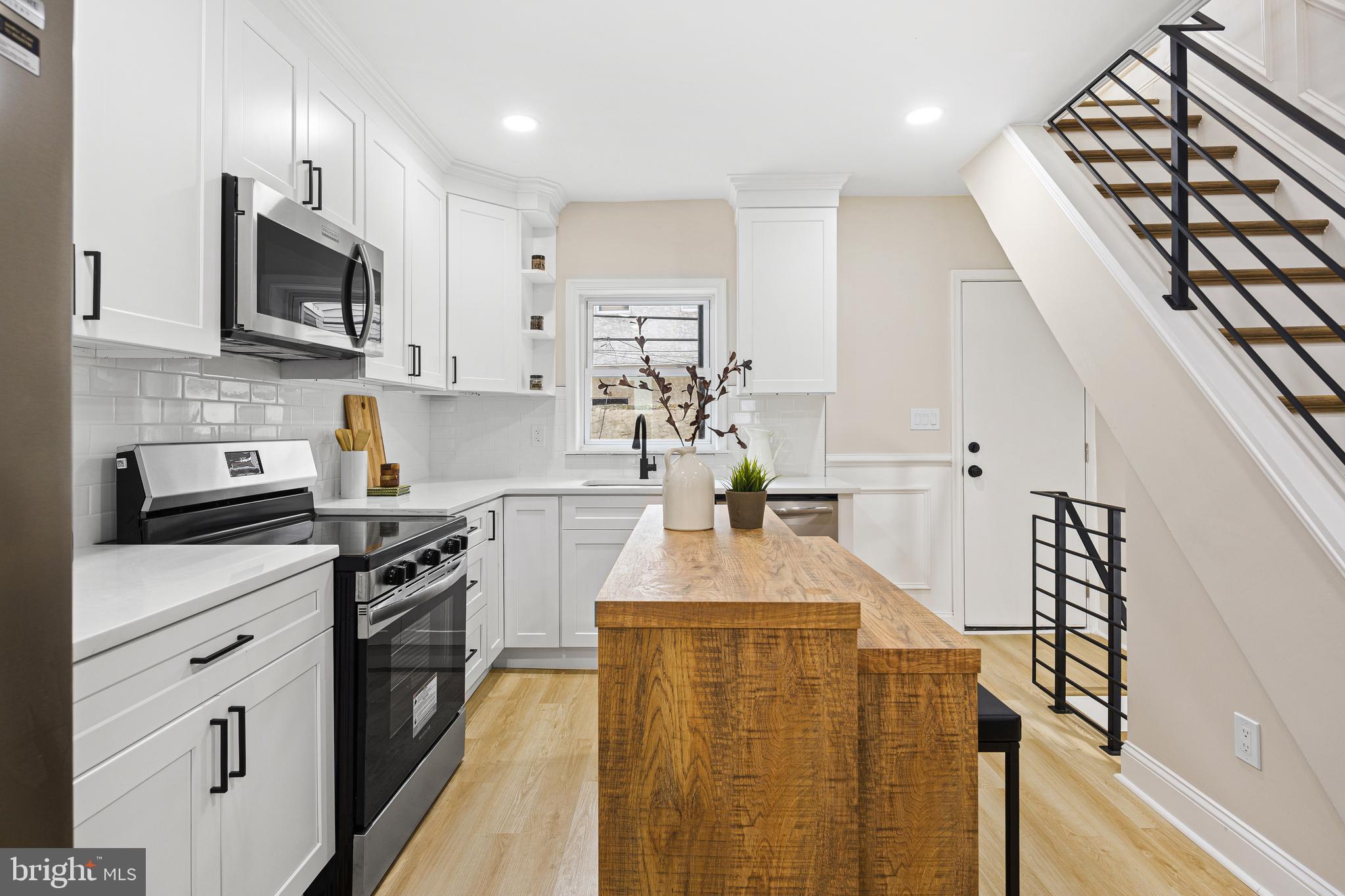 1542 S BAMBREY STREET