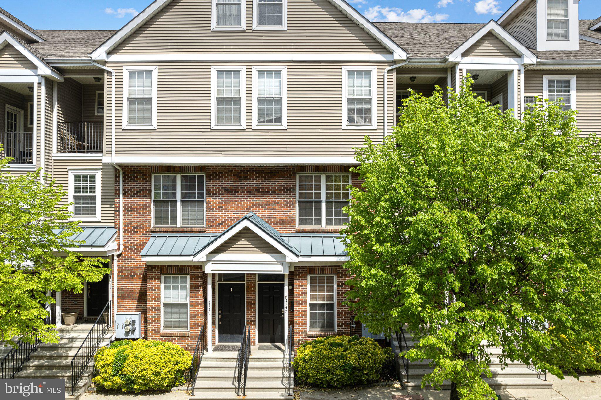 3147 W THOMPSON STREET