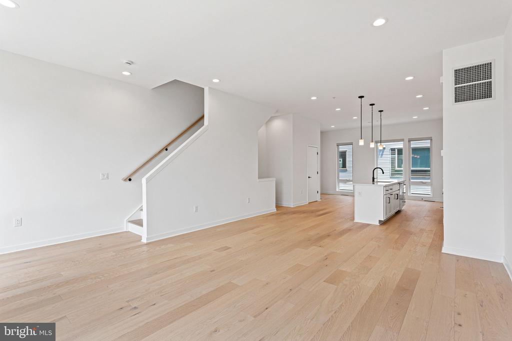 3023 BRIDGEVIEW WALK