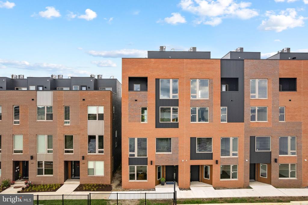 3031 BRIDGEVIEW WALK