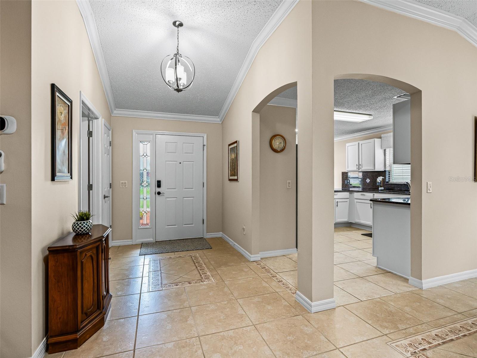 2121 GERARDO AVE