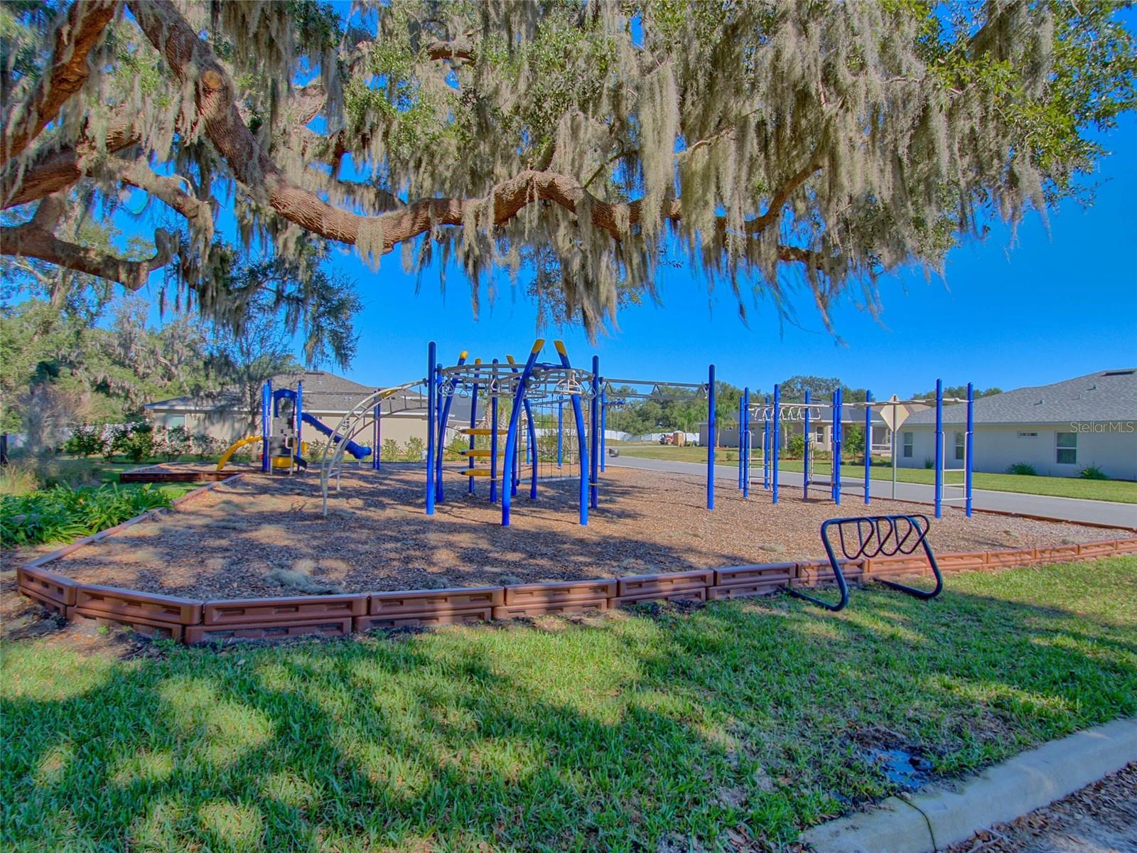 5016 NEPTUNE CIR