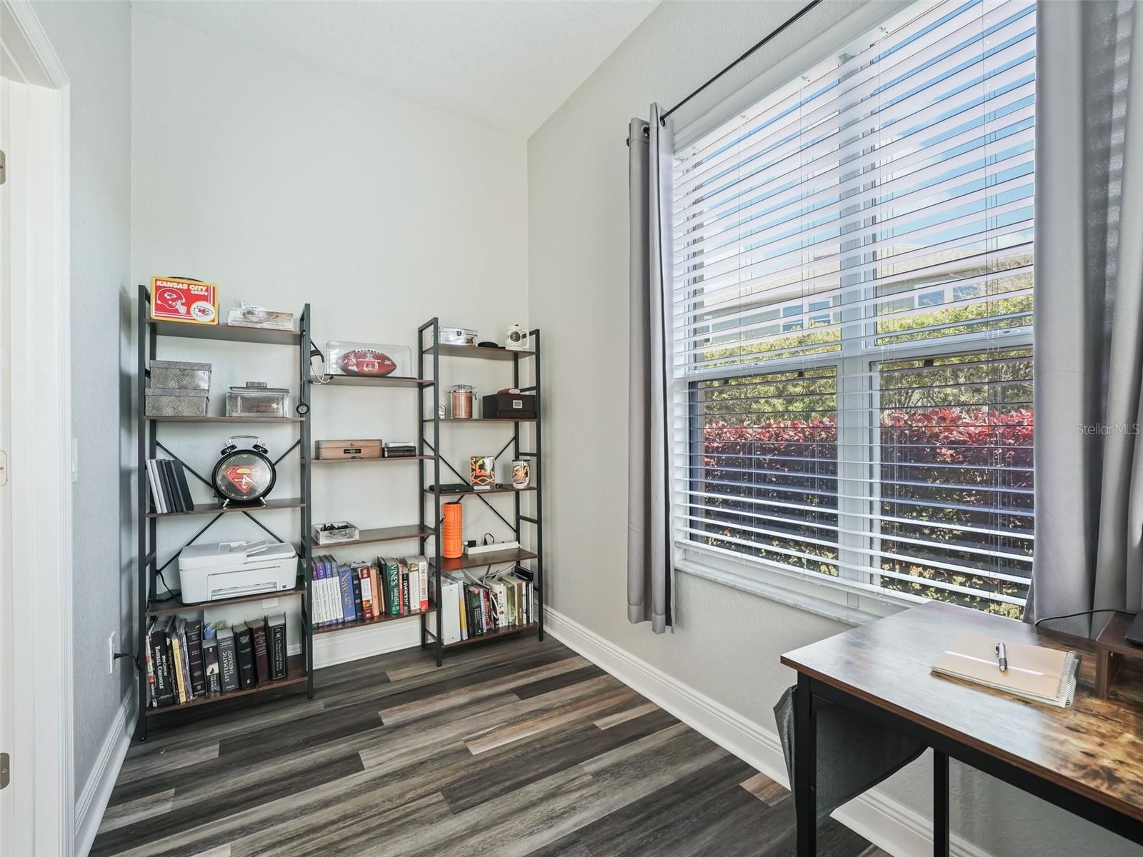 5016 NEPTUNE CIR
