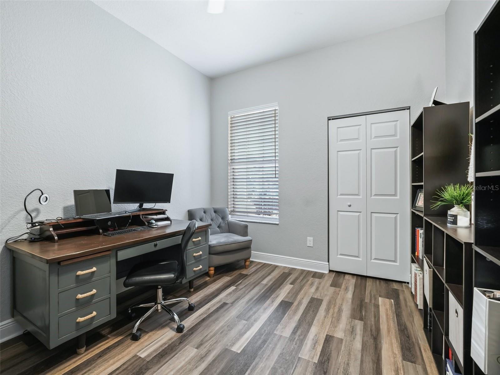 5016 NEPTUNE CIR