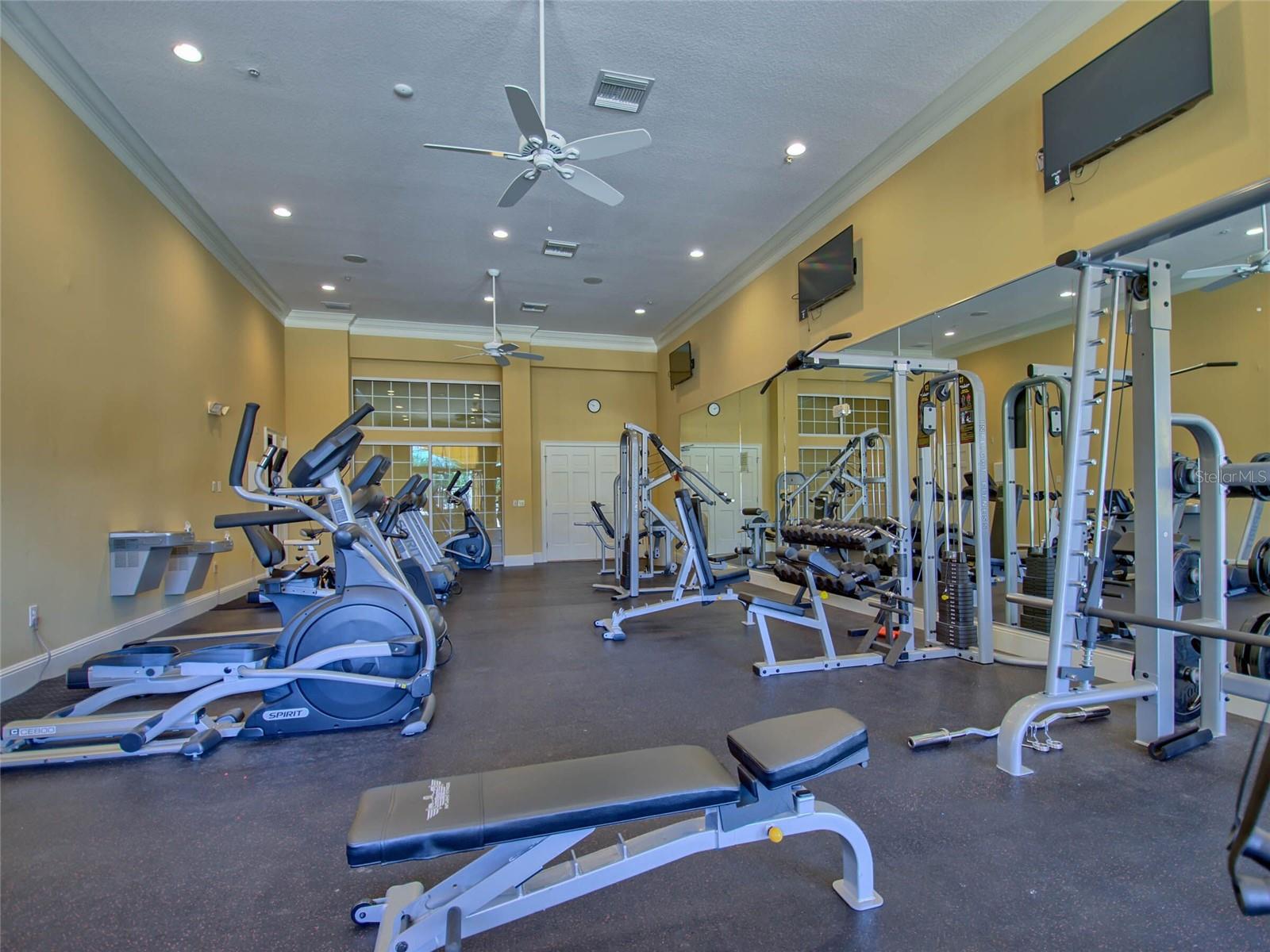 5016 NEPTUNE CIR