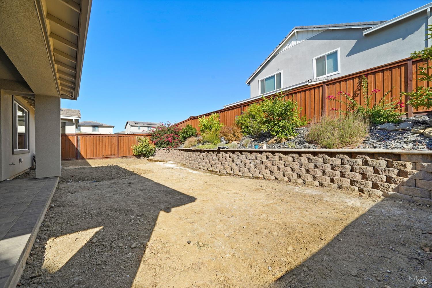 2504 Elan Pl