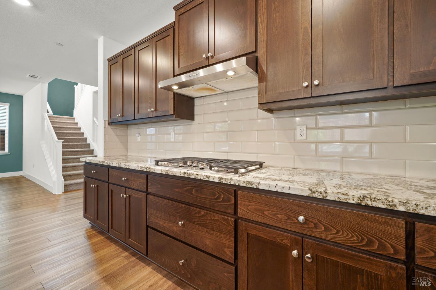2504 Elan Pl
