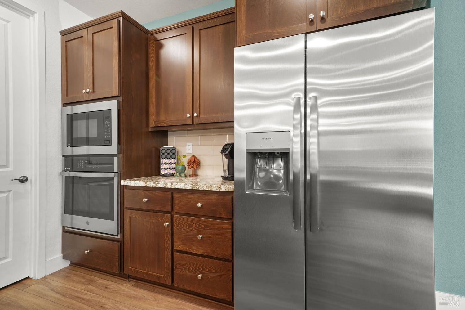 2504 Elan Pl