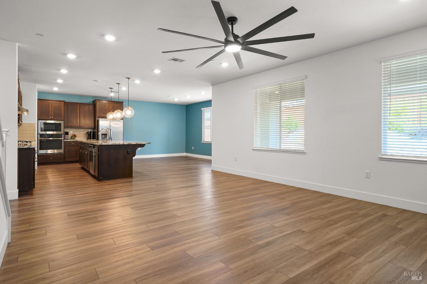 2504 Elan Pl