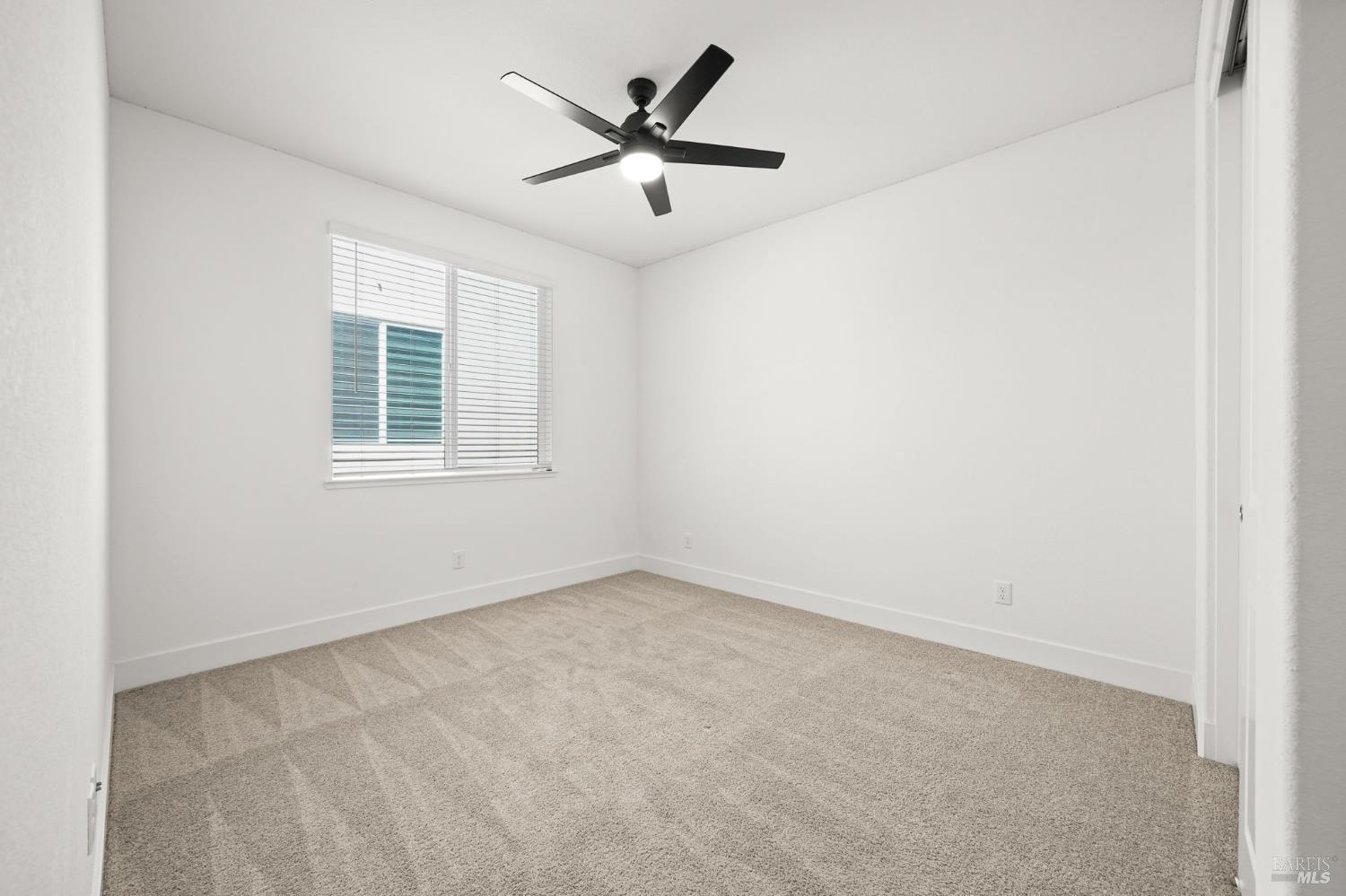 2504 Elan Pl