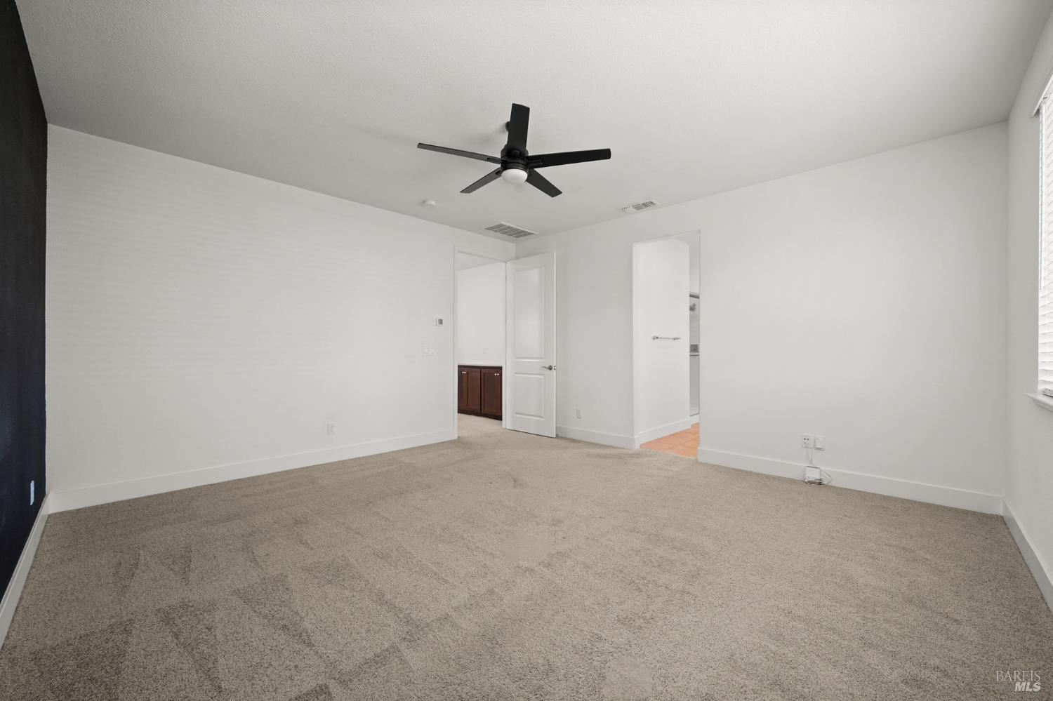 2504 Elan Pl