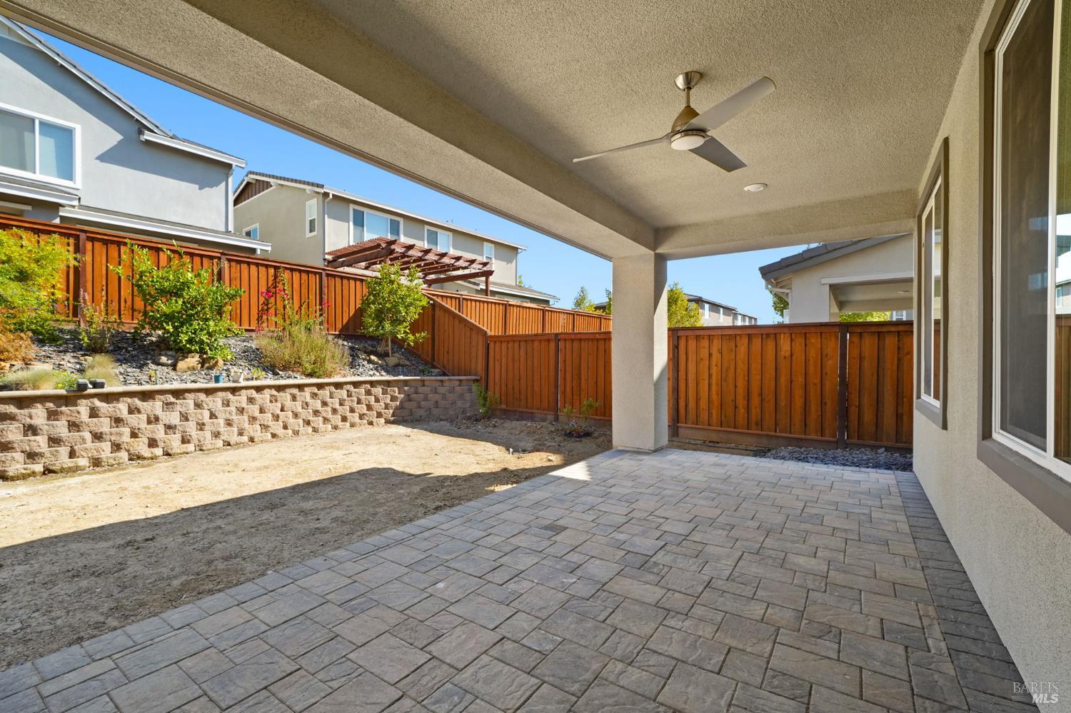 2504 Elan Pl