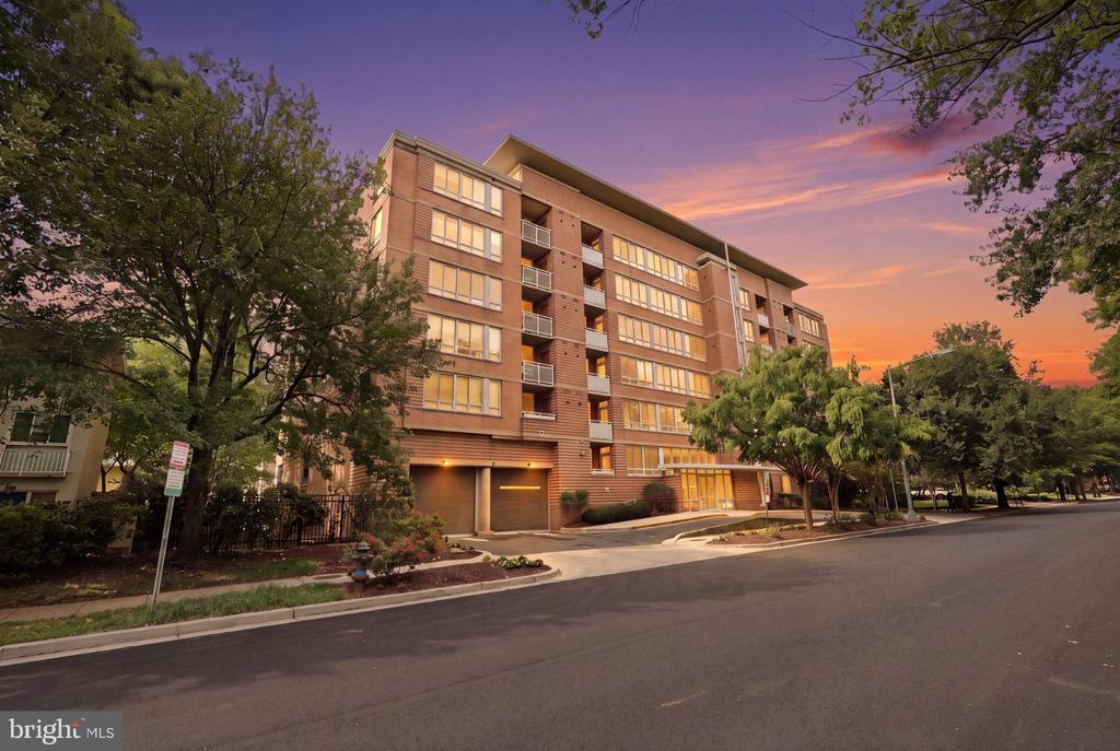 350 G STREET SW Unit: N216
