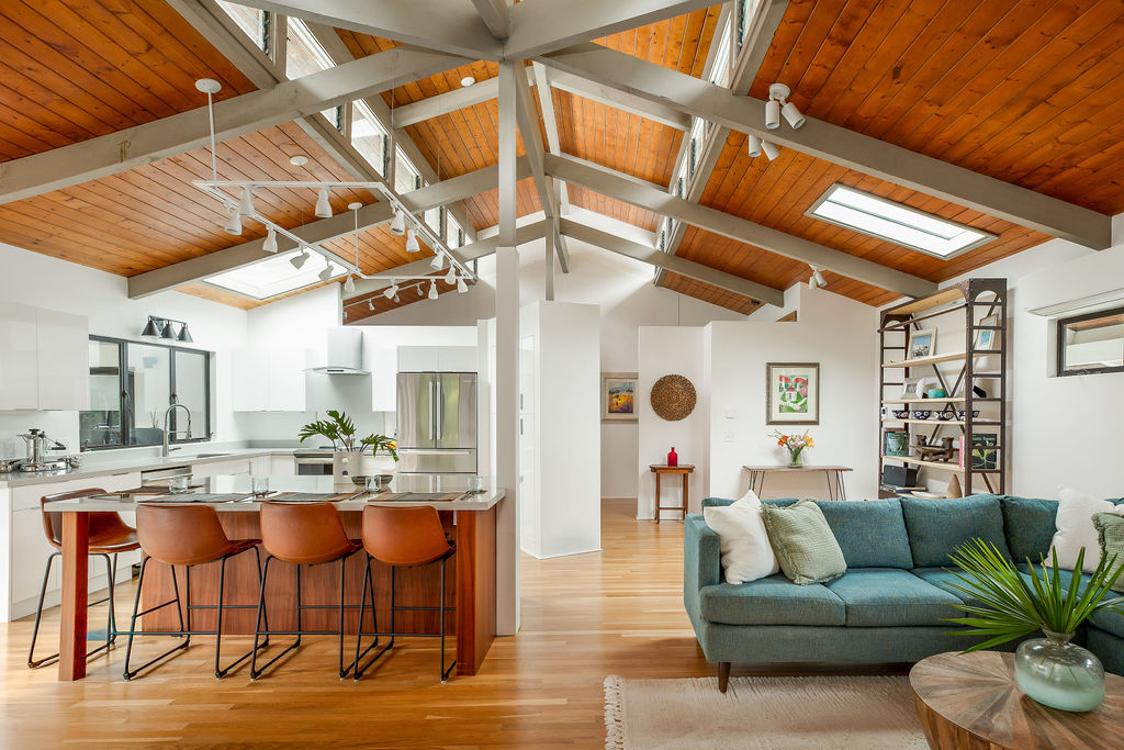 282 KAIULANI ST