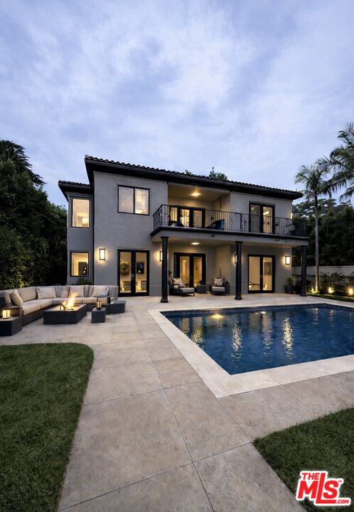 13359 Chandler Blvd